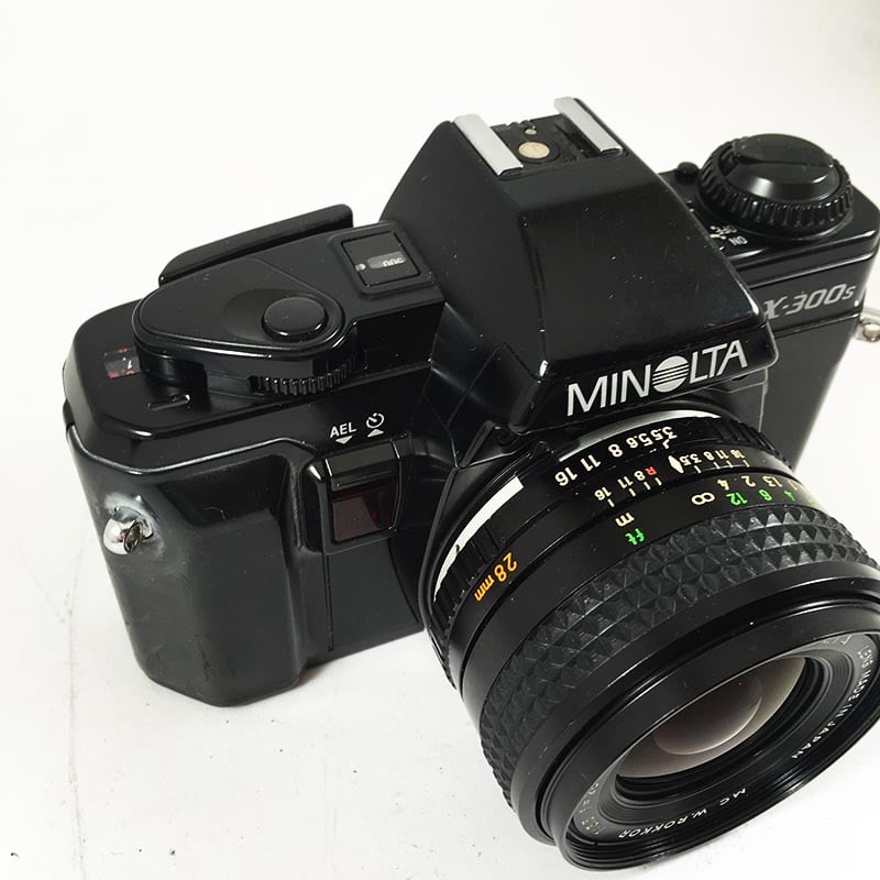 Minolta X-300S & 28mm 3.5