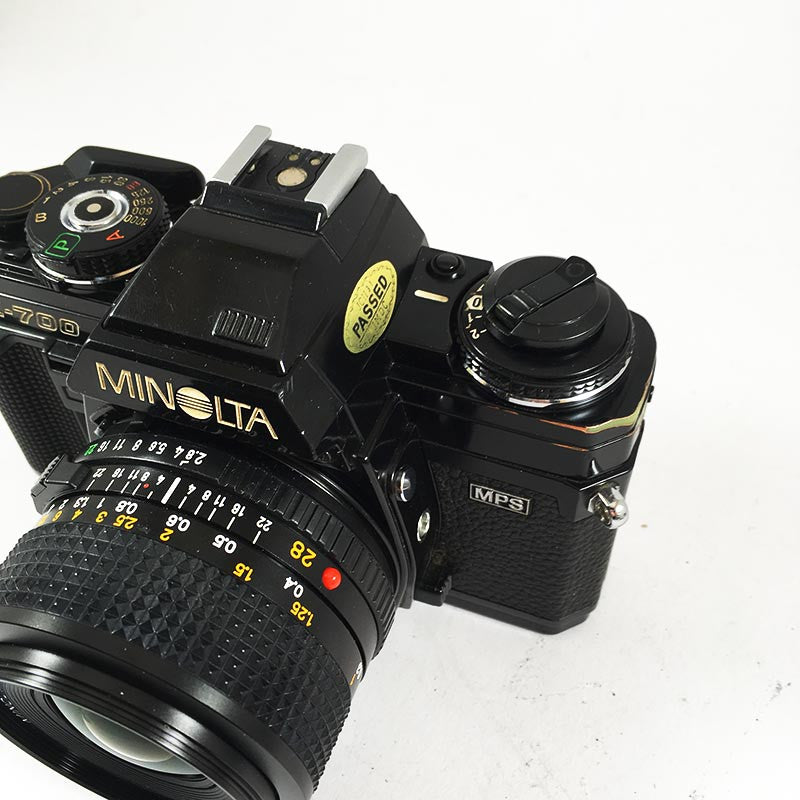 Minolta X-700 & 28mm 2.8