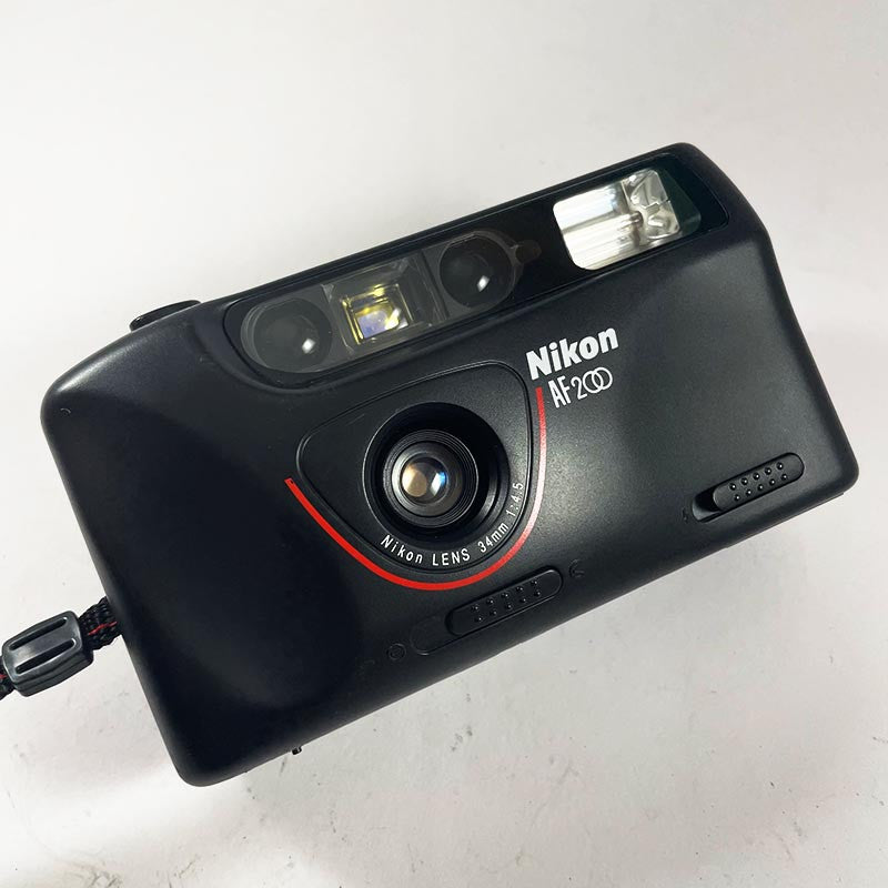 Nikon AF 200 34mm 4.5