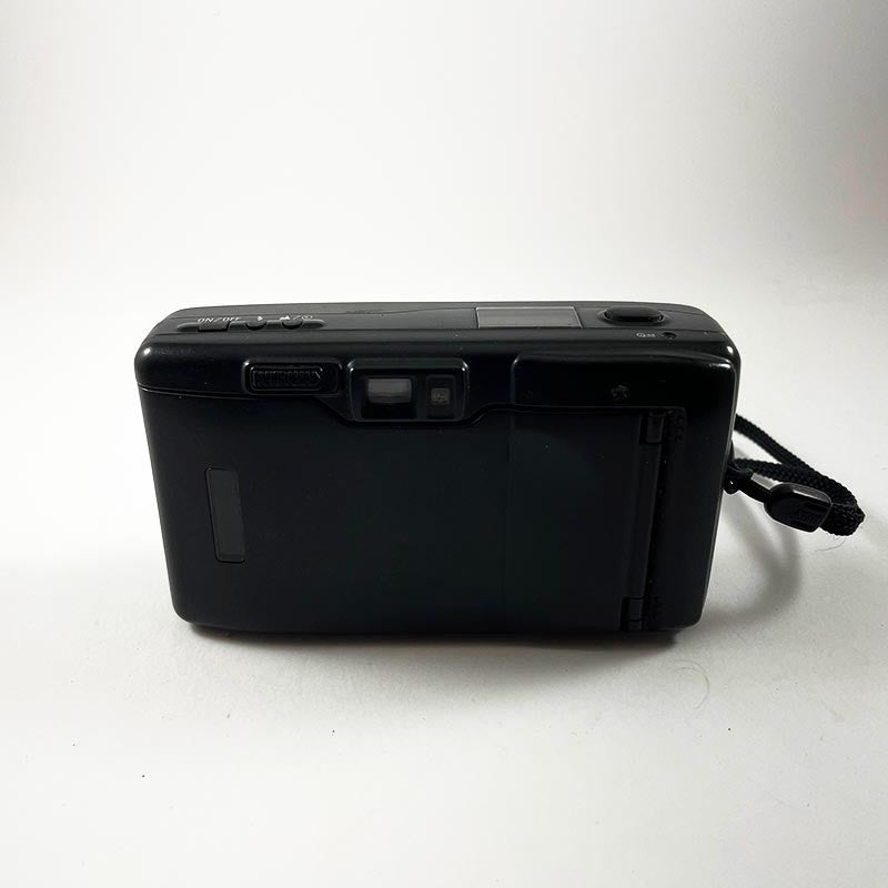 Nikon AF-600 28mm 3.5 Macro