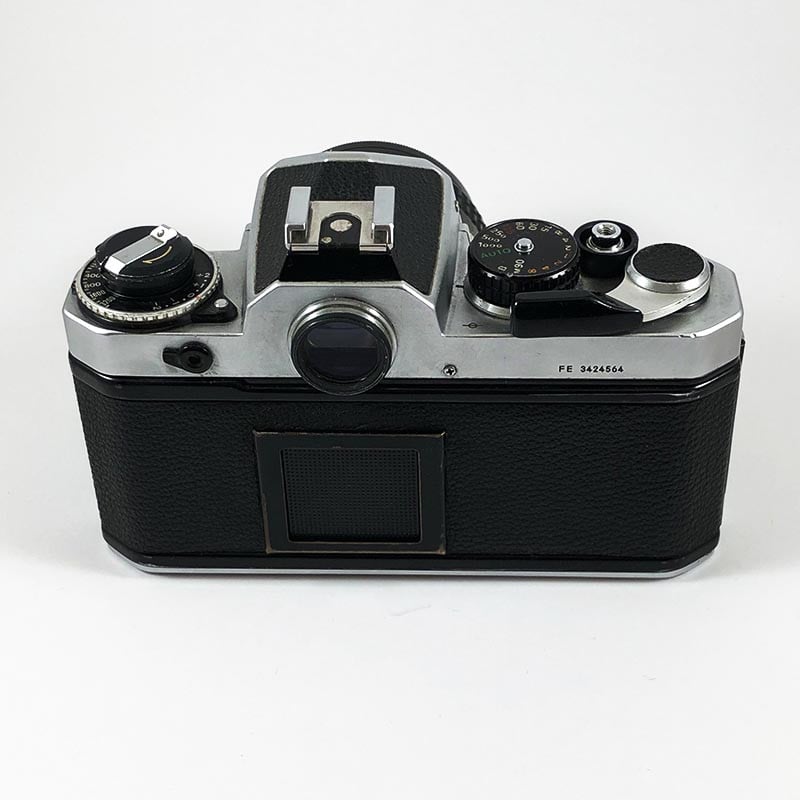 Nikon FE & 20mm 3.5