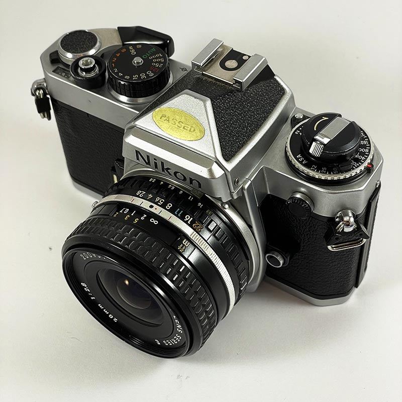 Nikon FE & 28mm 2.8