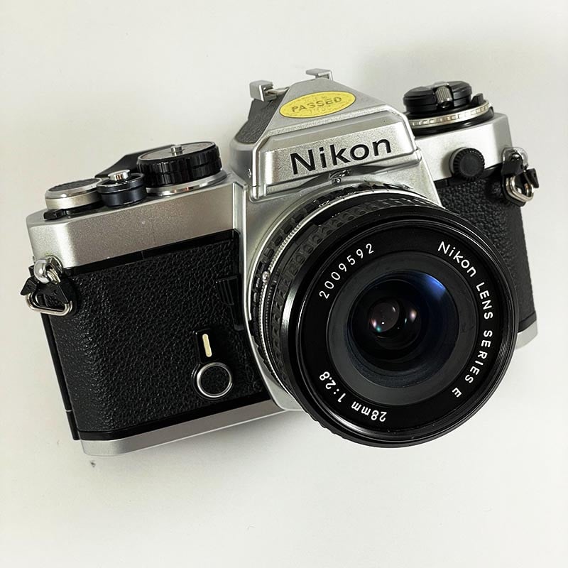 Nikon FE & 28mm 2.8