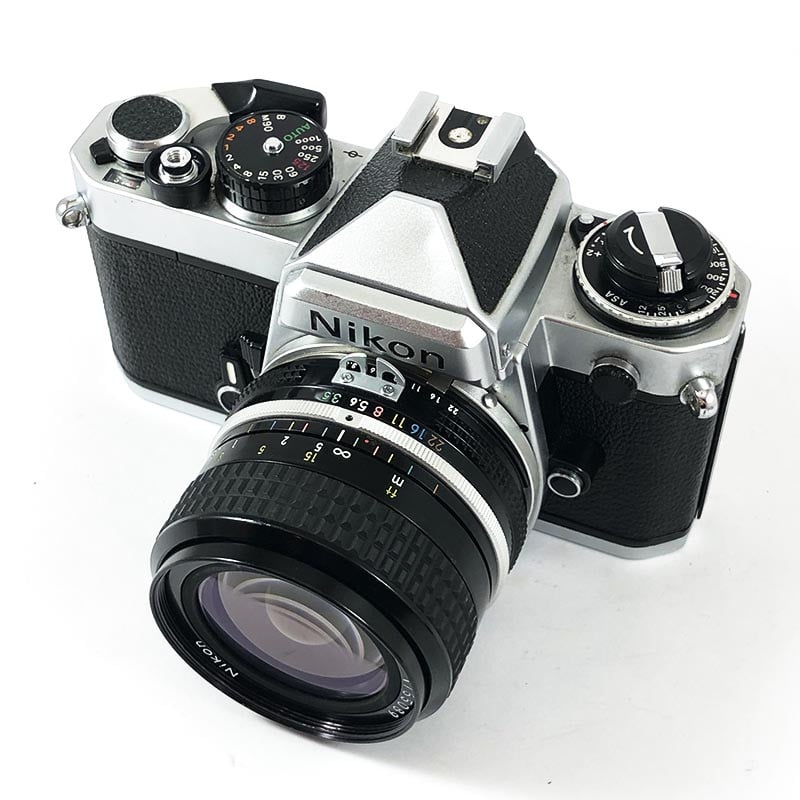 Nikon FE & 28mm 3.5