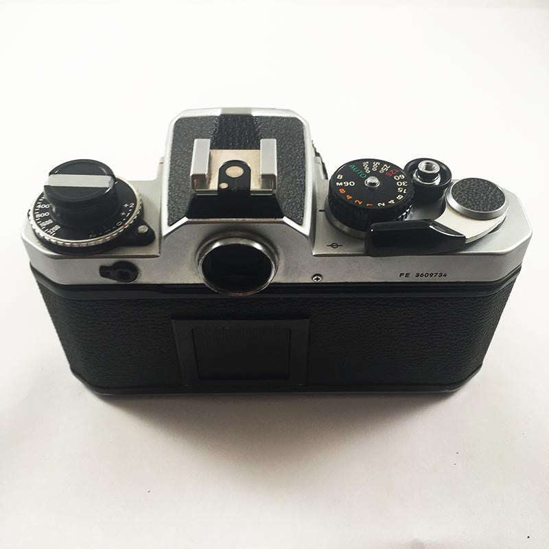 Nikon FE & 50mm 1.8