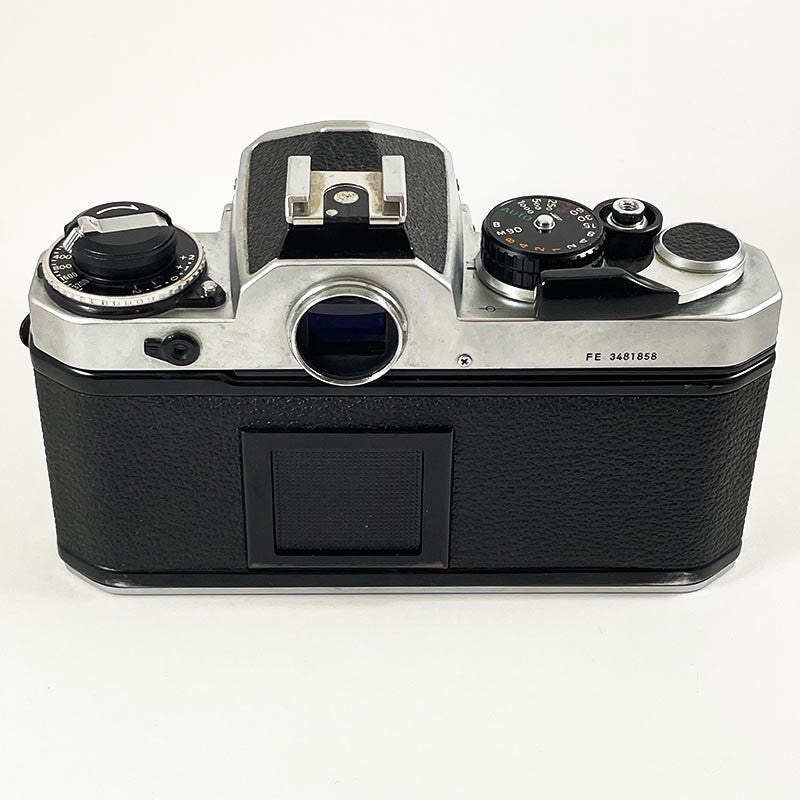 Nikon FE & 50mm 1.8
