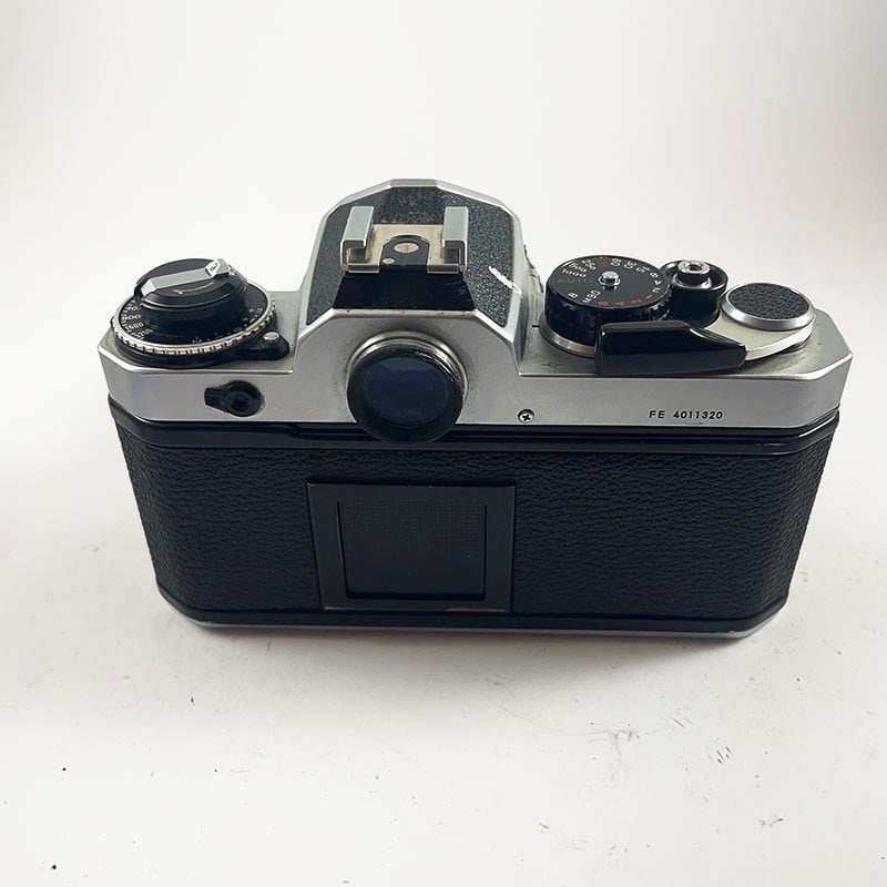 Nikon FE & 50mm 2