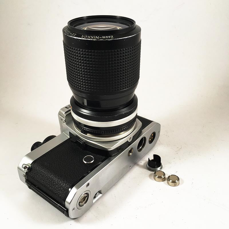 Nikon FE Chrome & Zoom Nikkor 35 105mm