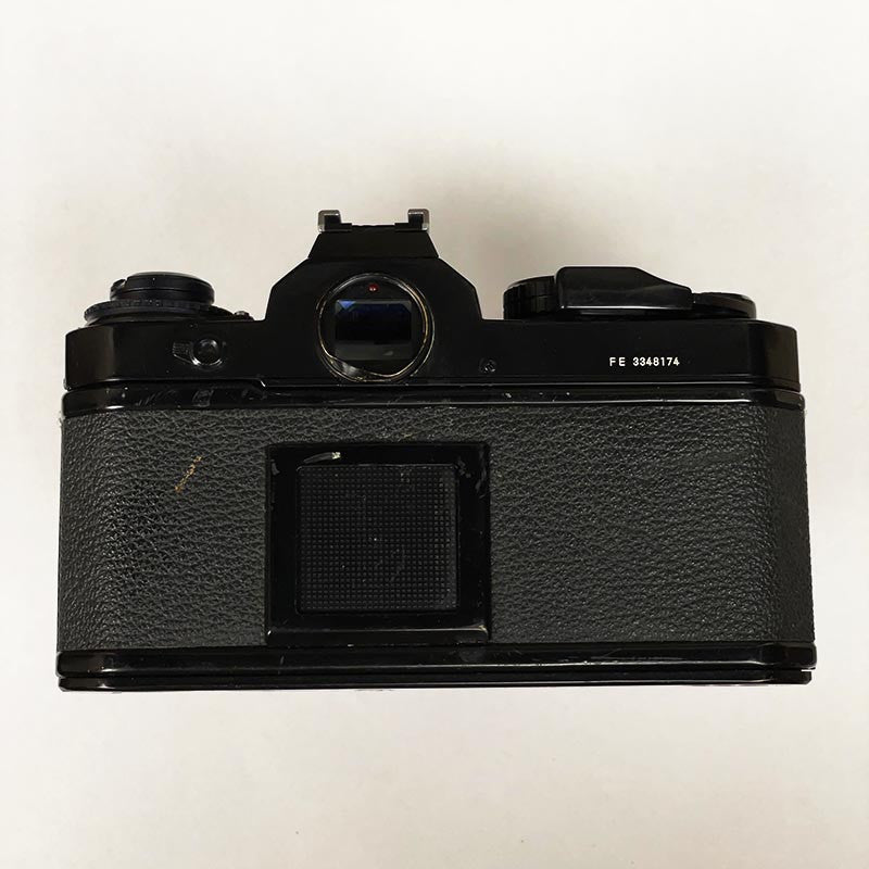 Nikon FE Noir & Micro Nikkor 55mm 2.8