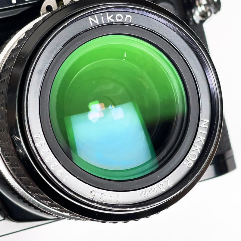Nikon FE Noir & Nikkor 28mm 3.5