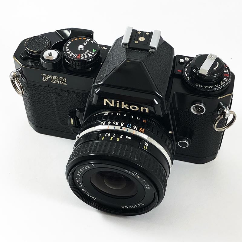 Nikon FE2 Black & 28mm 2.8
