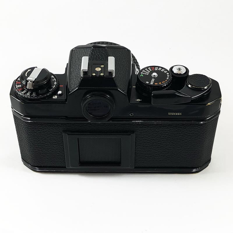 Nikon FE2 Black & 28mm 2.8