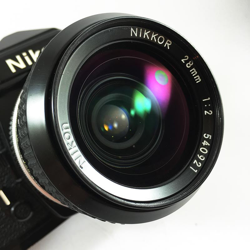 Nikon FE2 Noir & Nikkor 28mm 2