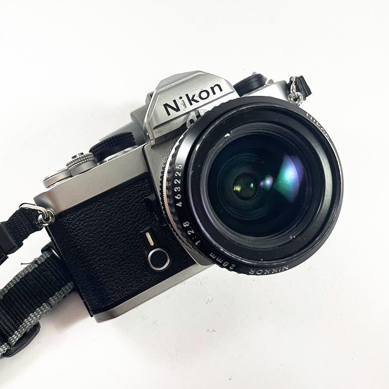 Nikon FM & 28mm 2.8
