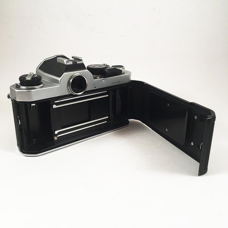 Nikon FM & Series E 50mm 1.8