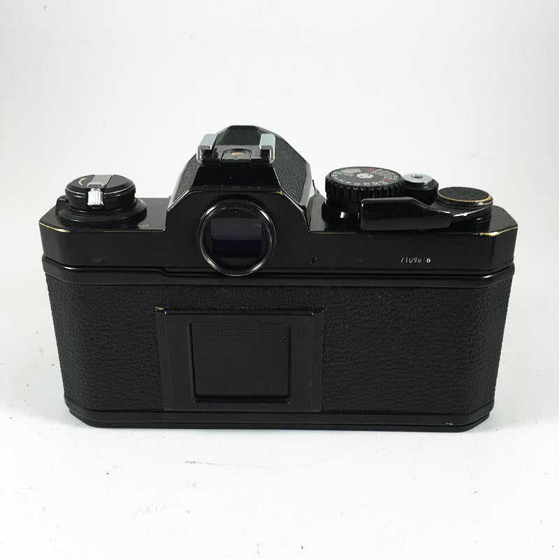 Nikon FM2 Noir & Micro-Nikkor 55mm 3.5