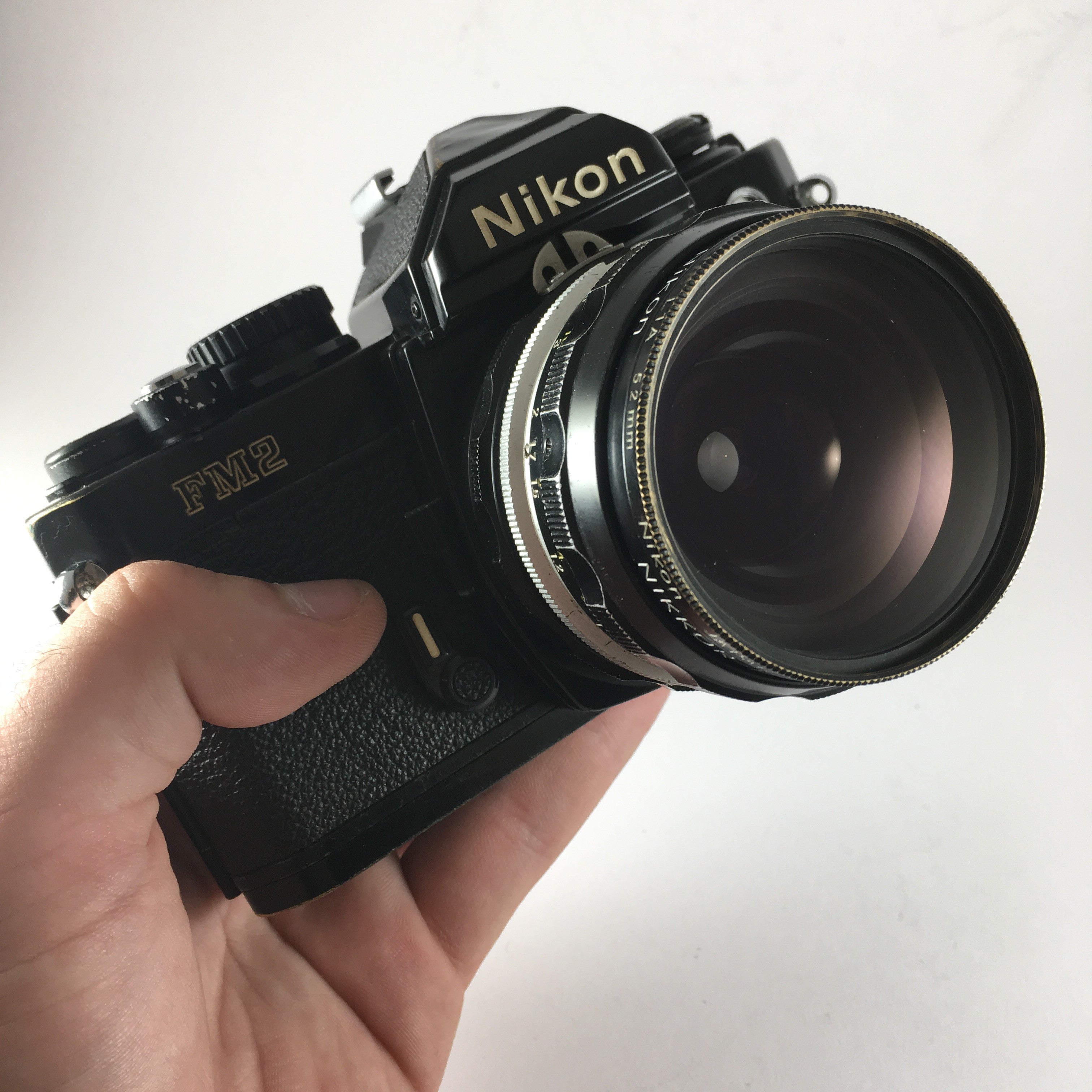 Nikon FM2N Black & 28mm 3.5