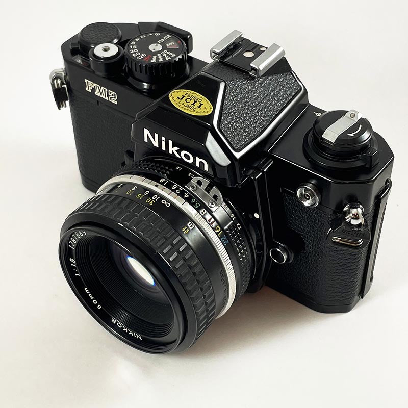 Nikon FM2n Noir & 50mm 1.8