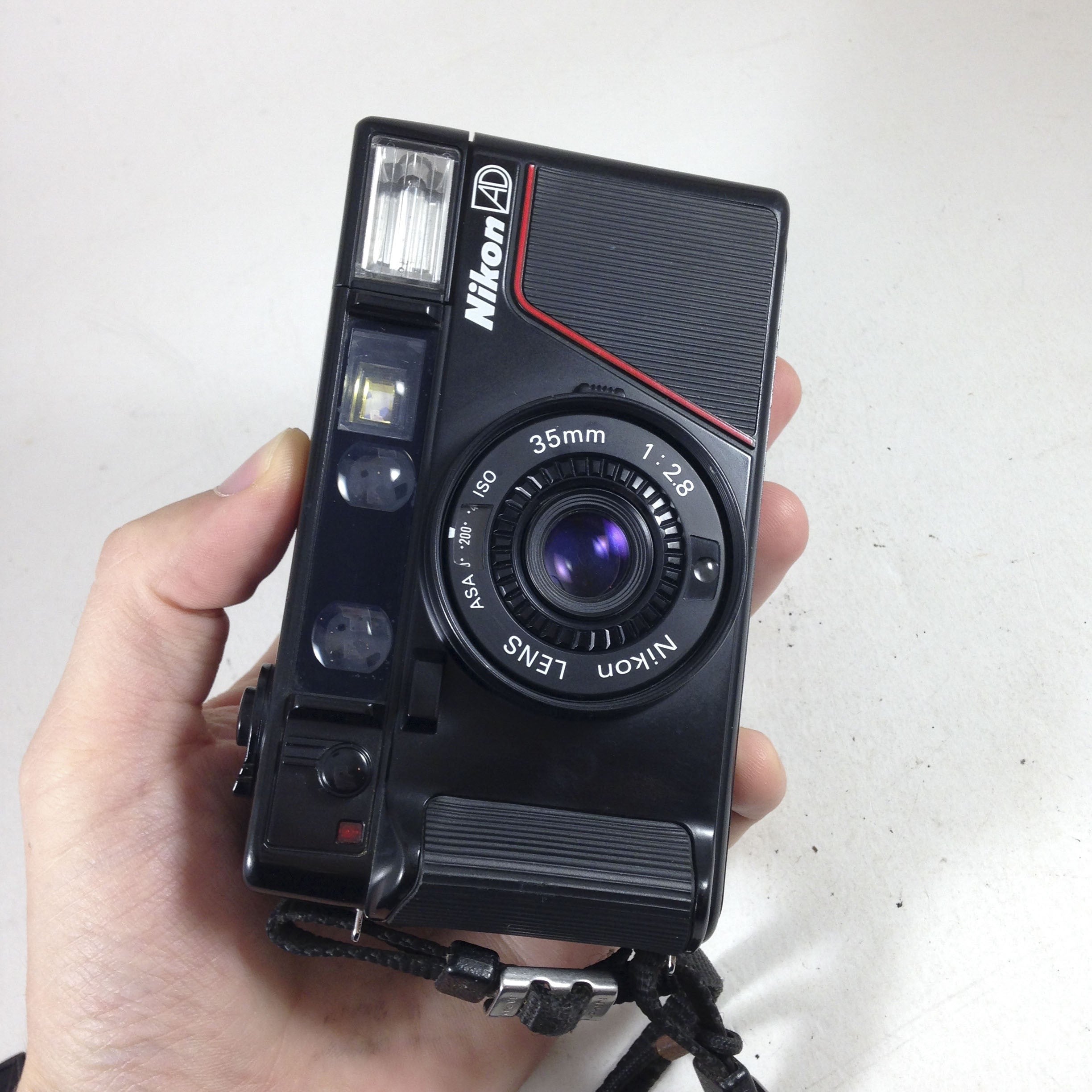 Nikon L35AF AD 35mm 2.8