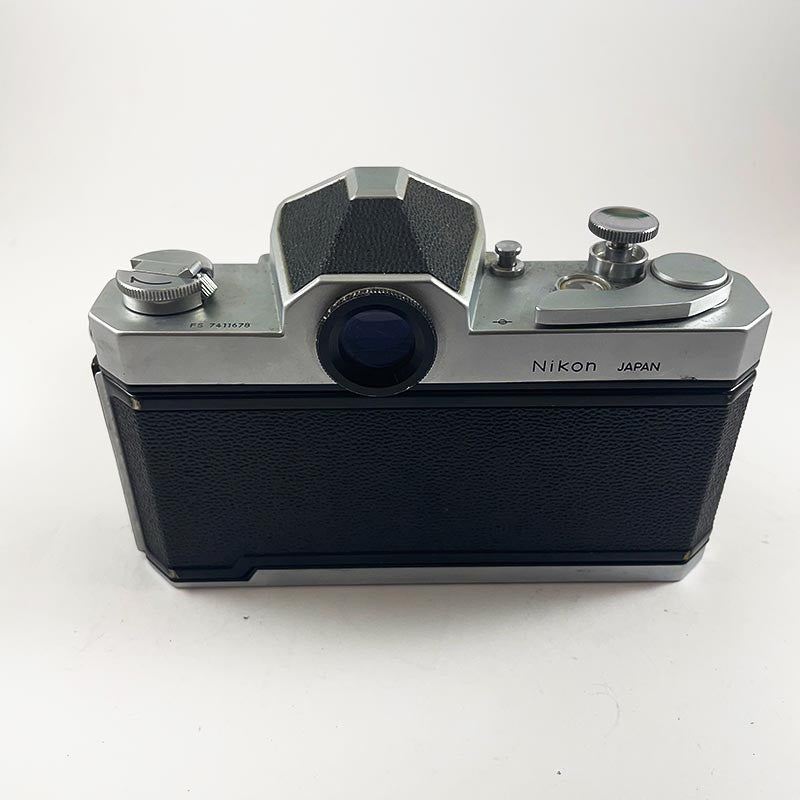 Nikon Nikkormat FS & Micro Nikkor 55mm 3.5