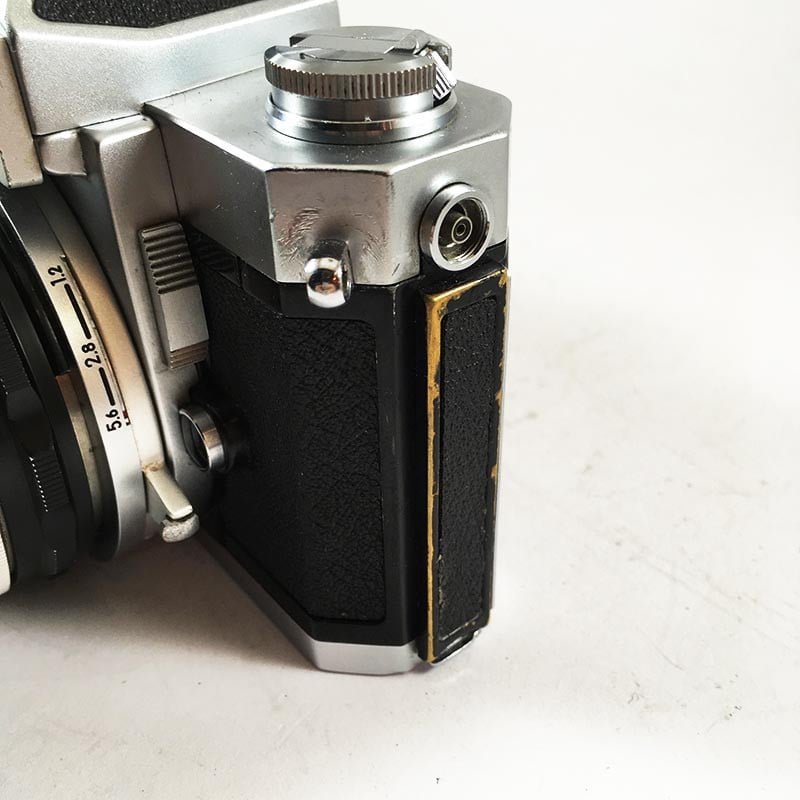 Nikon Nikkormat FT2 & Nikkor 35mm 2.8