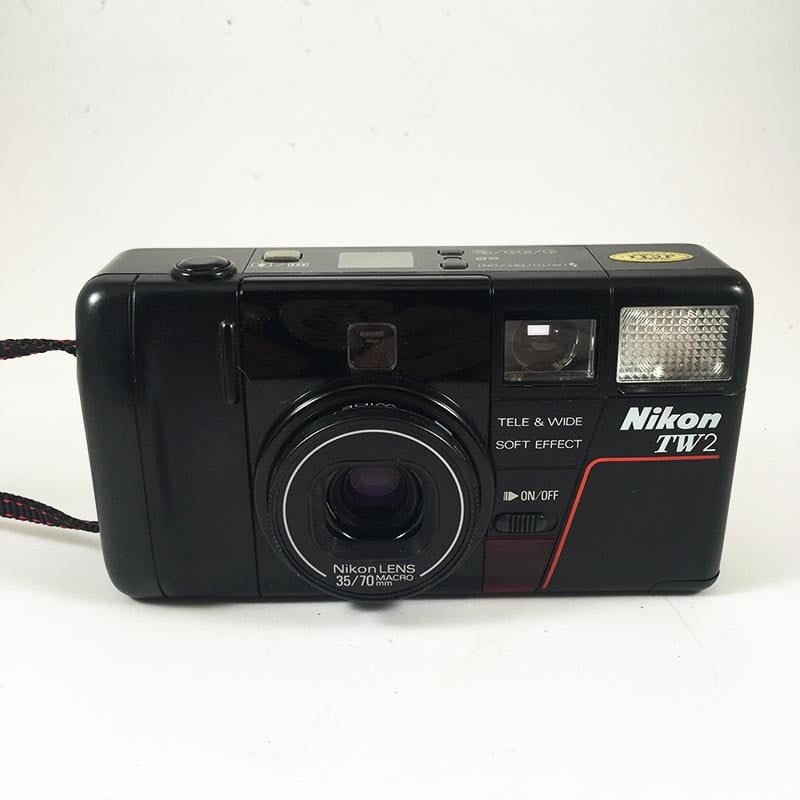 nikon tw2 35-70mm macro compact point and shoot argentique bi focale