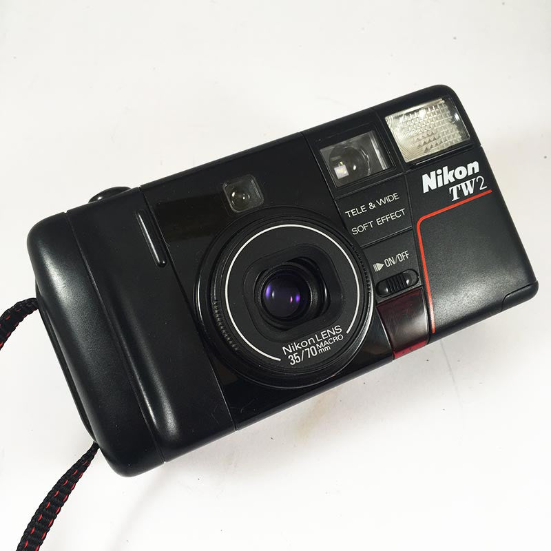nikon tw2 35-70mm macro compact point and shoot argentique bi focale