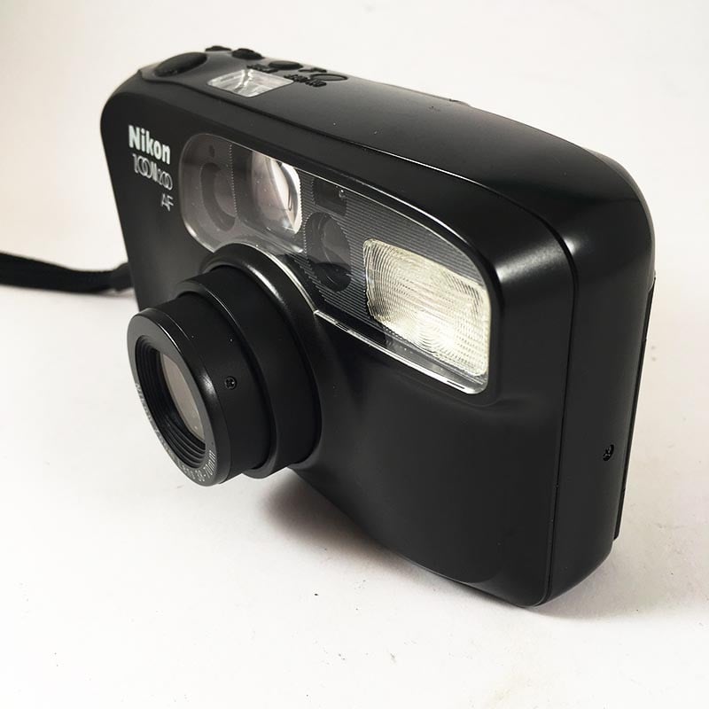 Nikon Zoom 200 AF 38-70mm