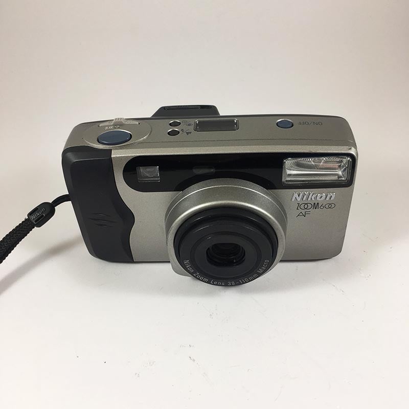 Nikon Zoom 600 AF 38 - 110mm