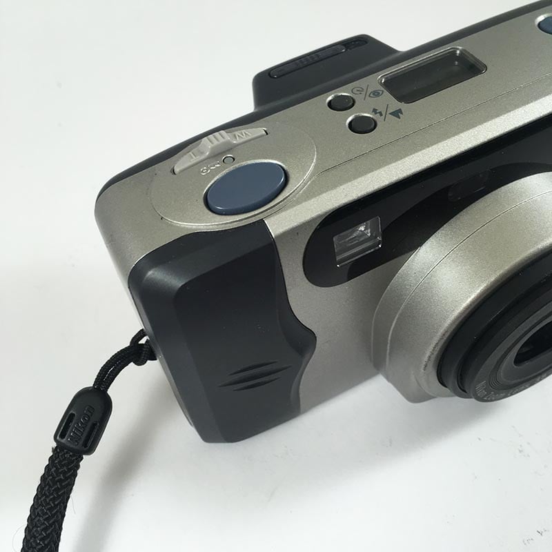 Nikon Zoom 600 AF 38 - 110mm