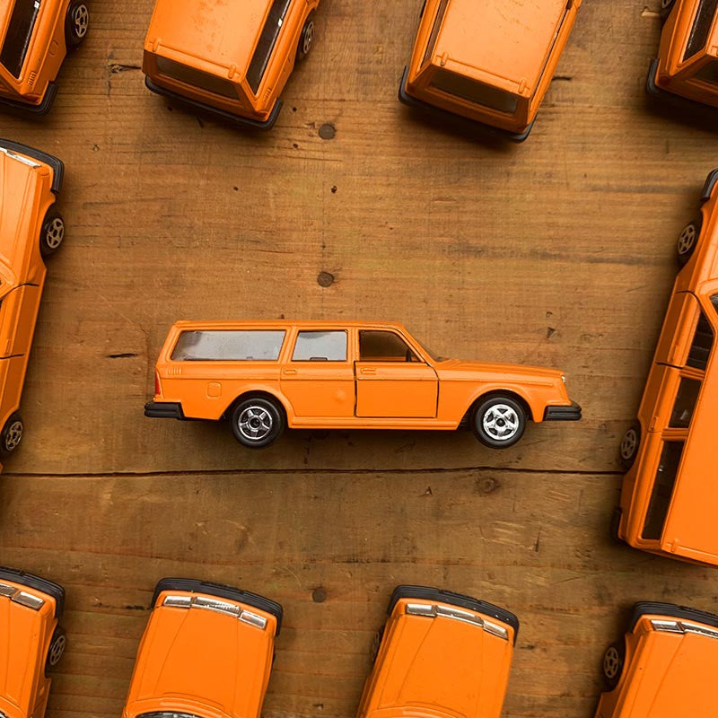 voiture miniature ancienne norev 1990 1999 volvo 264 break orange jet-car jetcar fabriqué au portugal