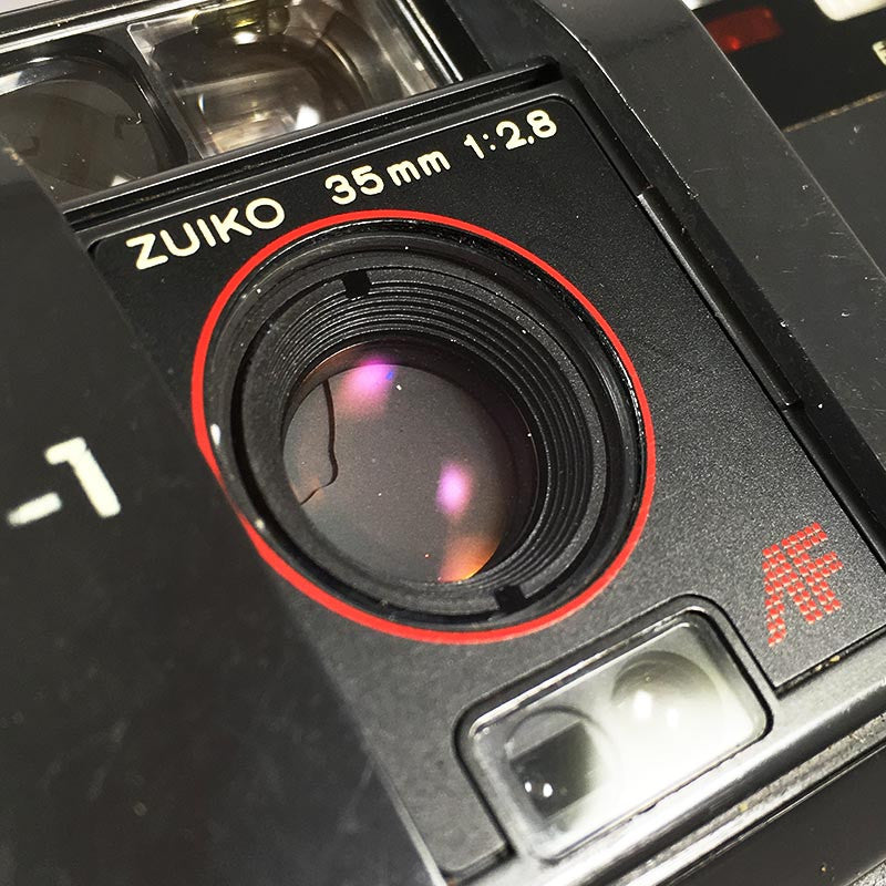 Olympus AF-1 35mm 2.8