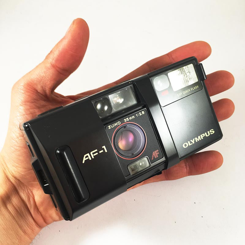 Olympus AF-1 35mm 2.8