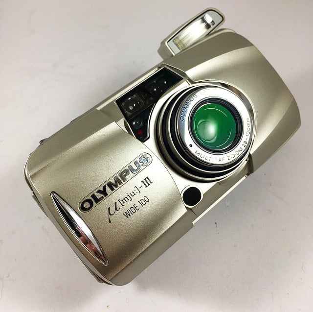 olympus mju III 3 wide 100 28mm 100mm zoom 35mm point and shoot 2002 135 argentique