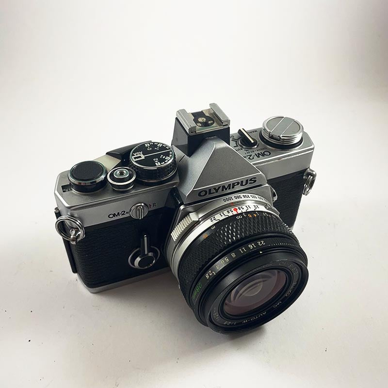 Olympus OM2N & 28mm 2.8
