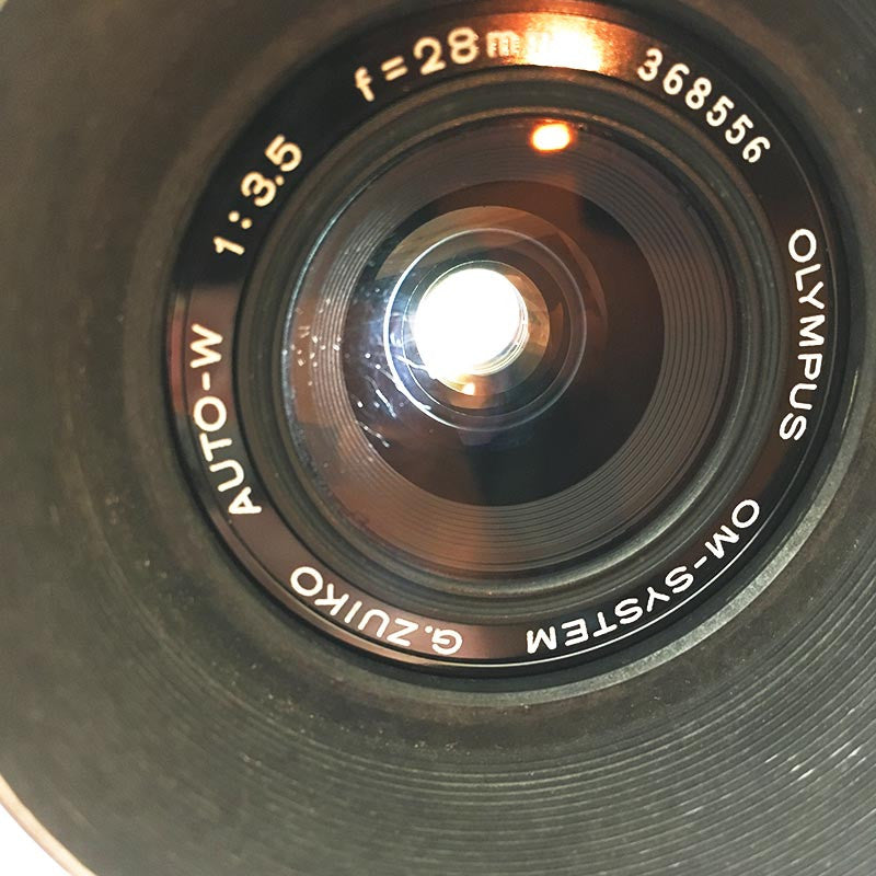 Olympus OM2N & 28mm 3.5