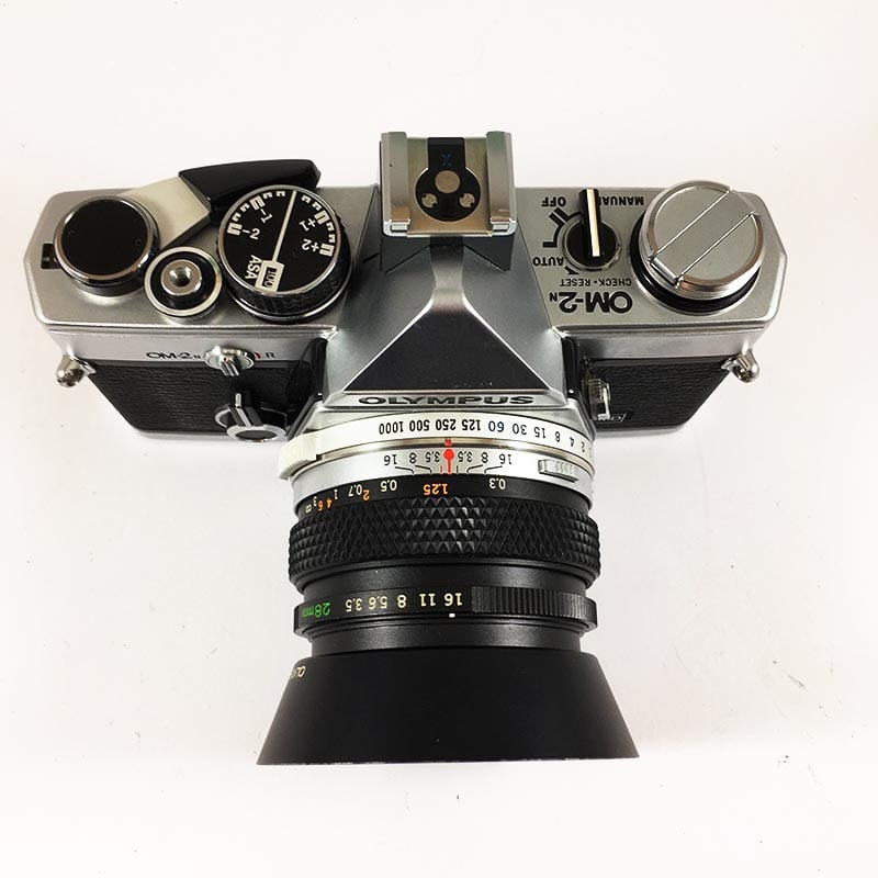 Olympus OM2N & 28mm 3.5