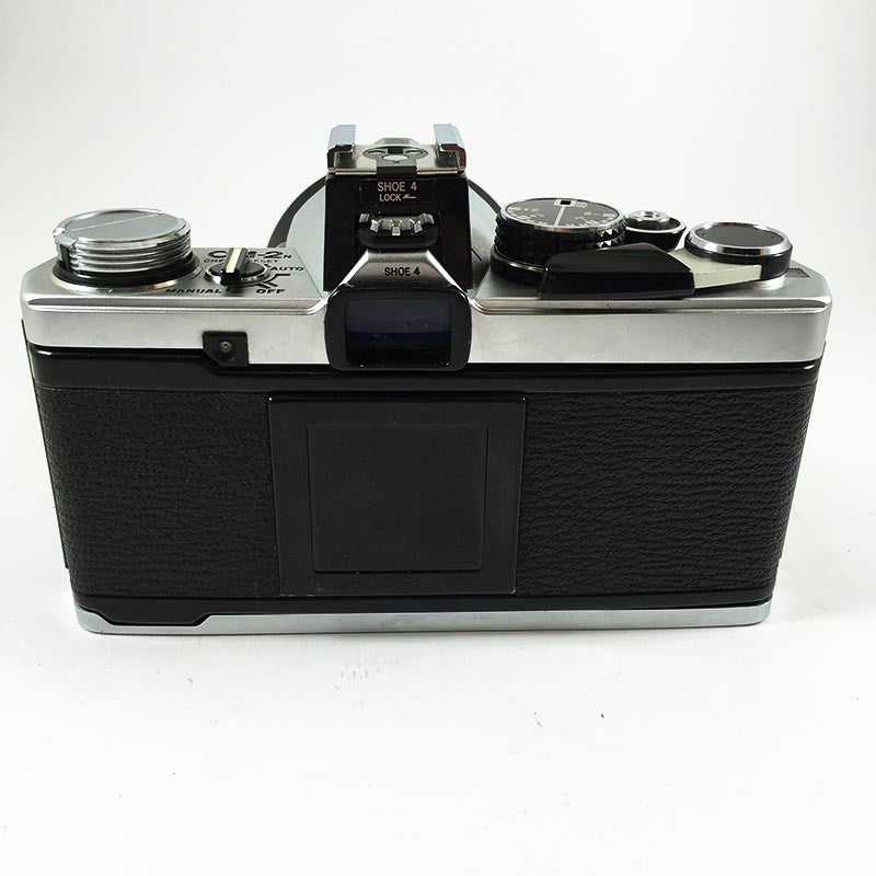 Olympus OM2N & 28mm 3.5