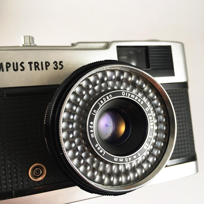 Olympus Trip 35 & D.Zuiko 40mm 2.8/fungus in lens