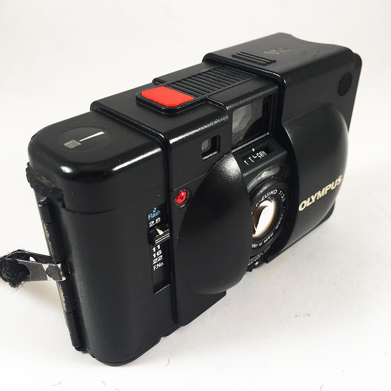 Olympus XA Flash & F.Zuiko 35mm 2.8