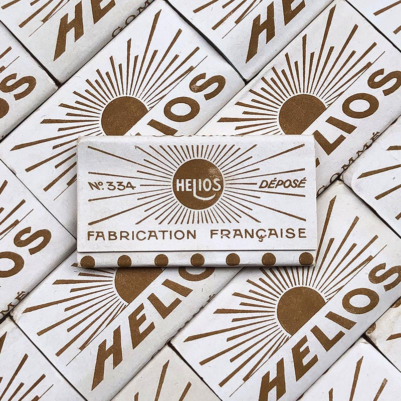 papier feuille a rouler cigarette Helios ancien vintage 1930 tabac