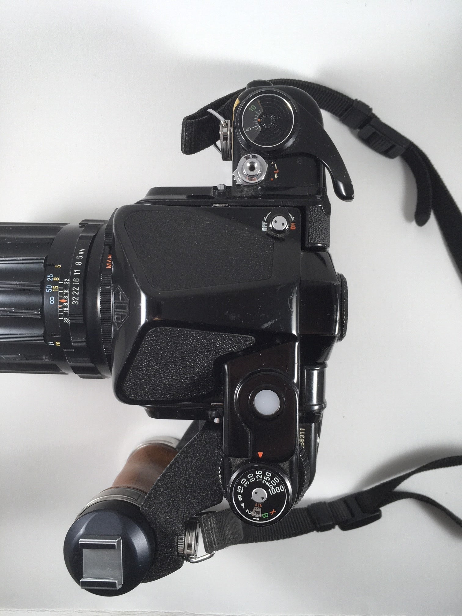 pentax 67 film 120 moyen format appareil photo argentique 1969 takumar 135mm 4 macro