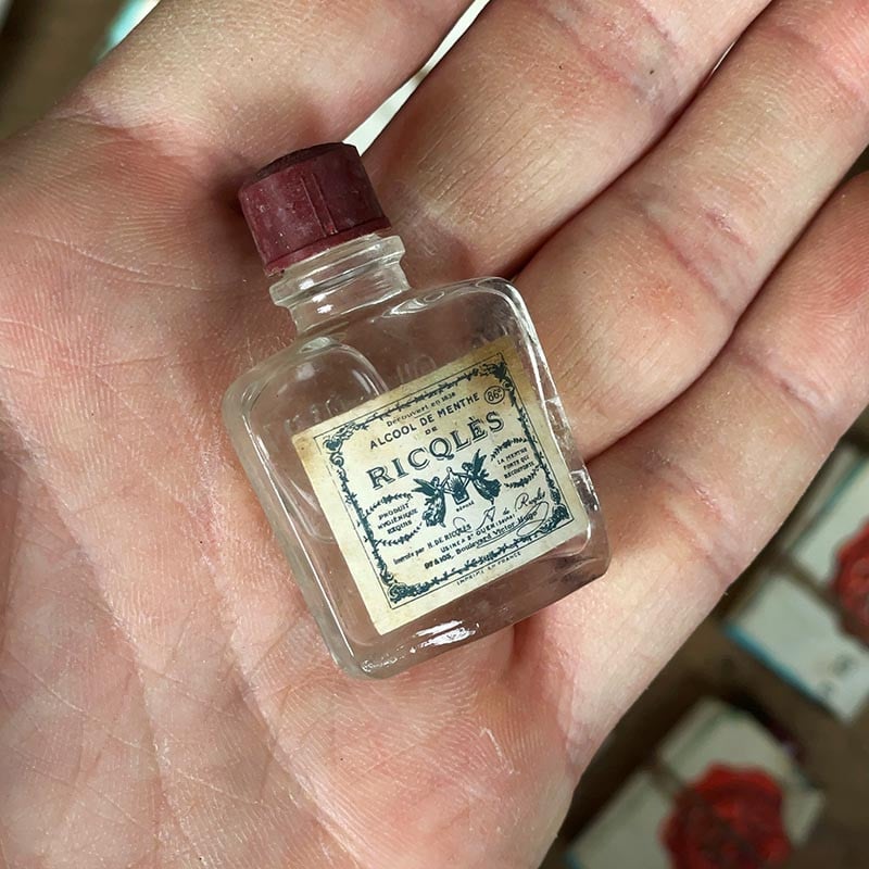 Petit Flacon d'Alcool de Ricqles 1960