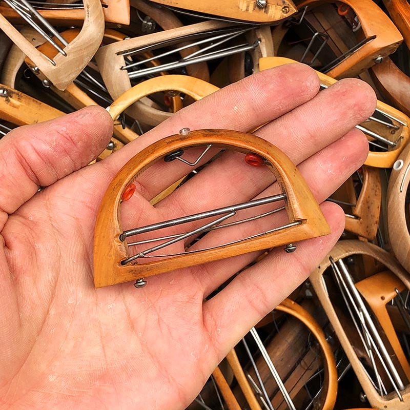 Petite Navette en Bois d'Atelier 1930