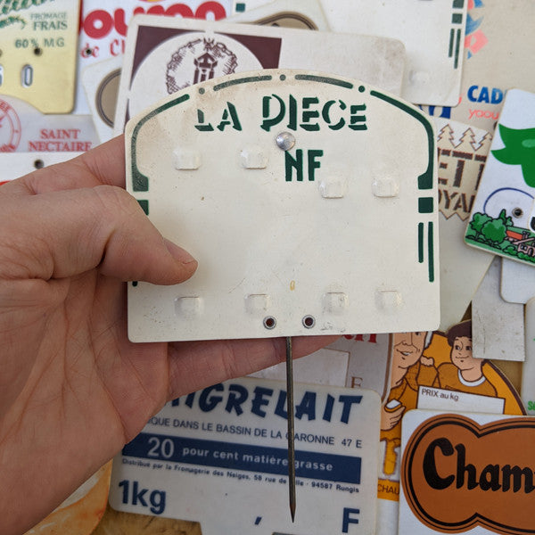 ancien vintage pique prix étiquette commerce boucherie fromagerie épicerie alimentaire plastique bois 1950