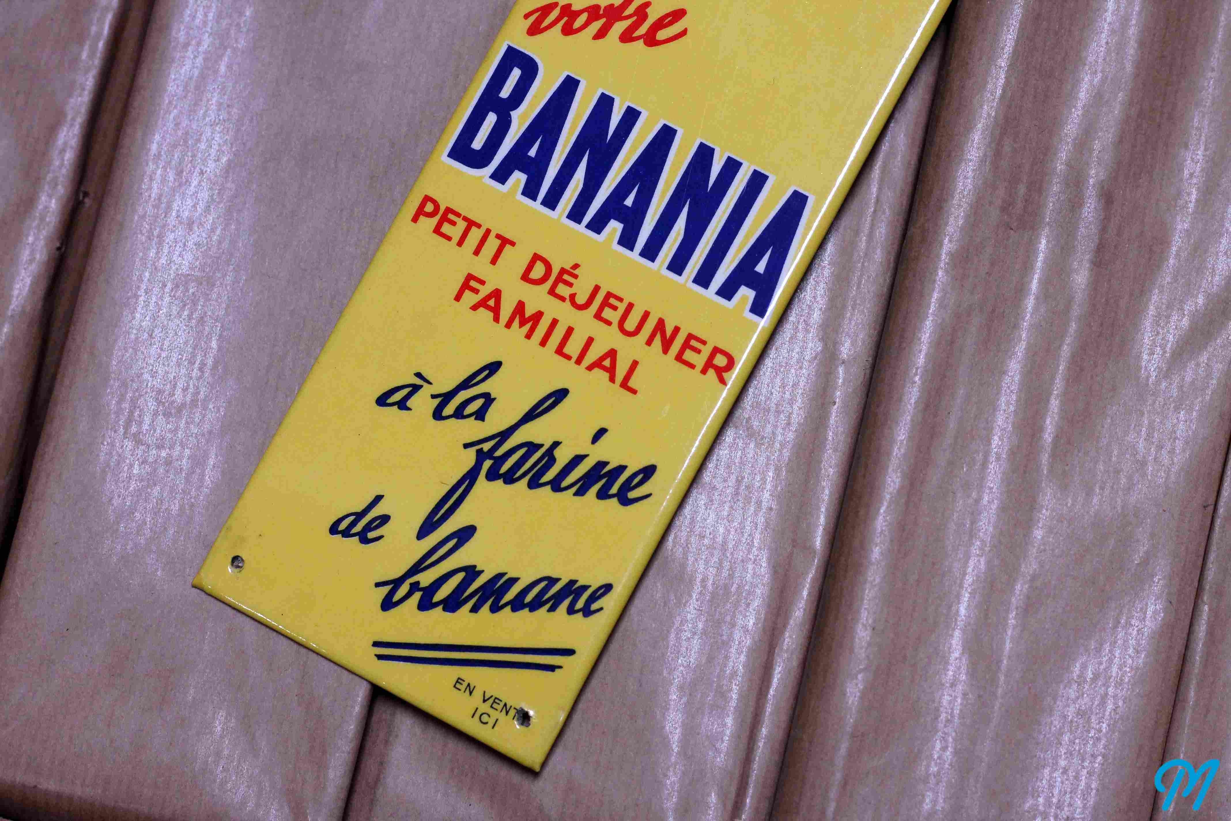 plaque de propreté ancienne banania publicitaire vintage 1949 1950 épicerie tôle glacoide