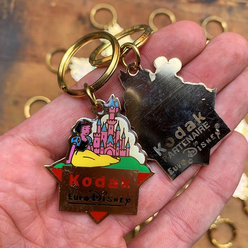 Kodak Snow White EuroDisney 1992 Keychain