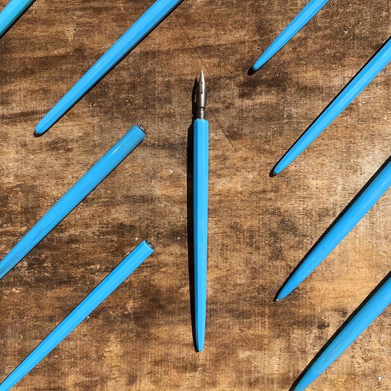 porte plume ancien vintage école écolier bleu bleue plumes écriture main encre baignol et farjon vahaza 1960 1970