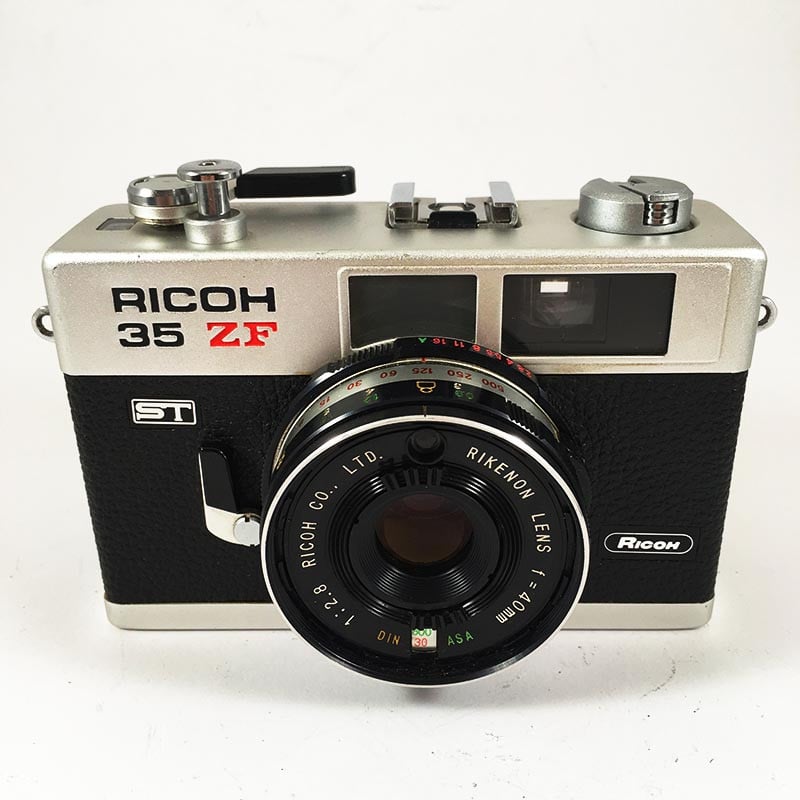 Ricoh 35 ZF & Rikenon 40mm 2.8