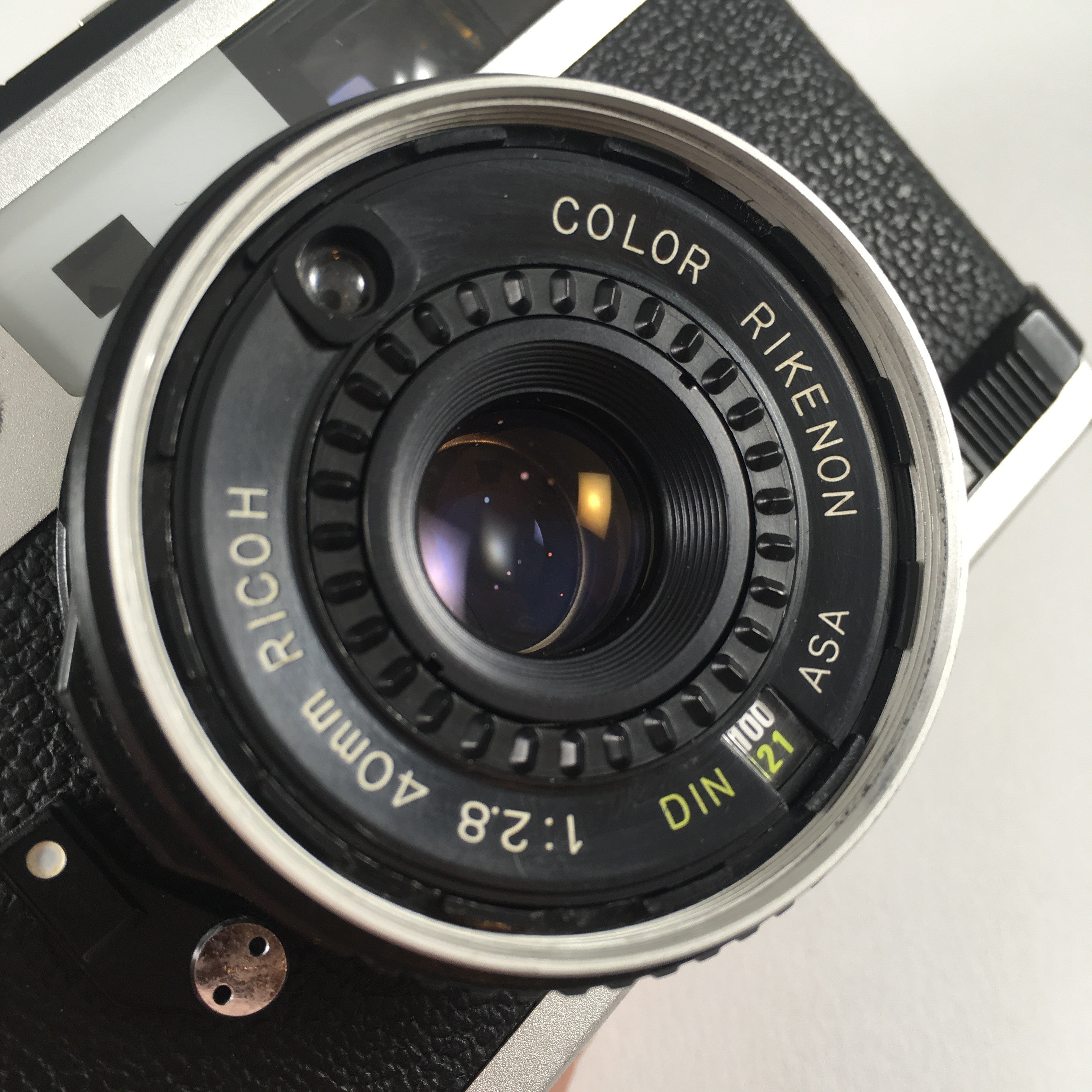 Ricoh 500 ME & Rikenon 40mm 2.8